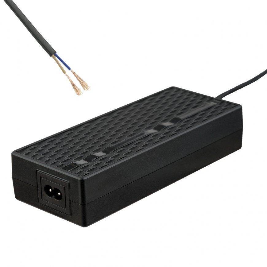 Akyga AK-EV-09 PDA/mobīlo telefonu lādētājs Universāls