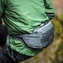 Thule 5305 Rail Hip Pack 2L haalistunut khaki Thule 5305 Rail Hip Pack 2L haalistunut khaki