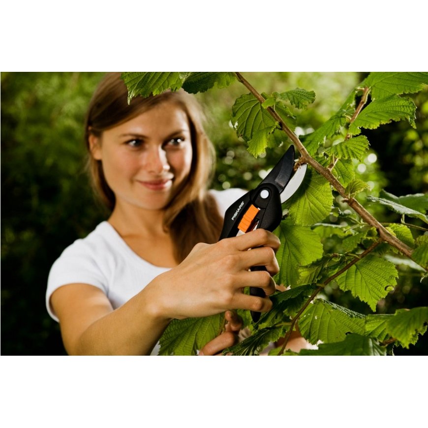 Fiskars 111260 pruning shears Bypass Black – 3