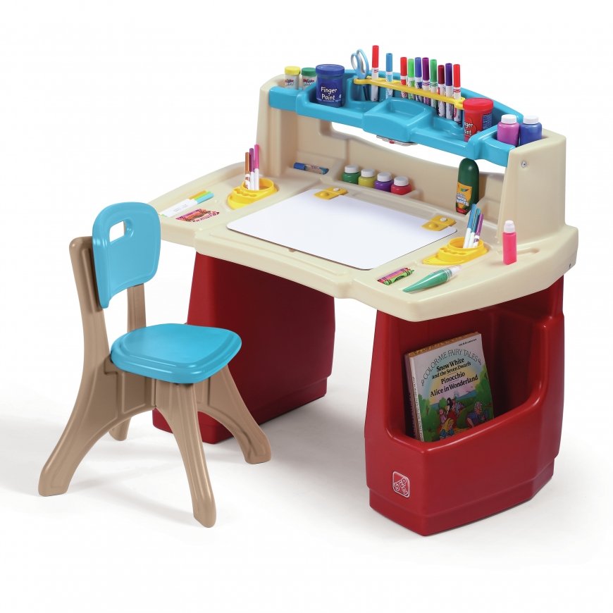 Step2 Deluxe Art Master Desk – 2