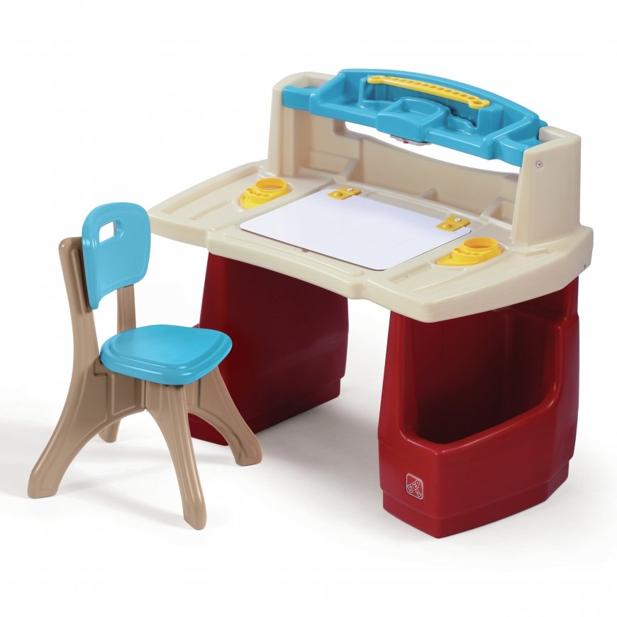 Step2 Deluxe Art Master Desk – 3