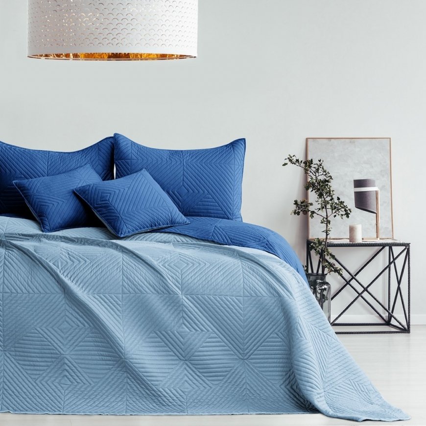 SOFTA bedspread in blue color made of simple material type - microfiber textile 260x280 AmeliaHome