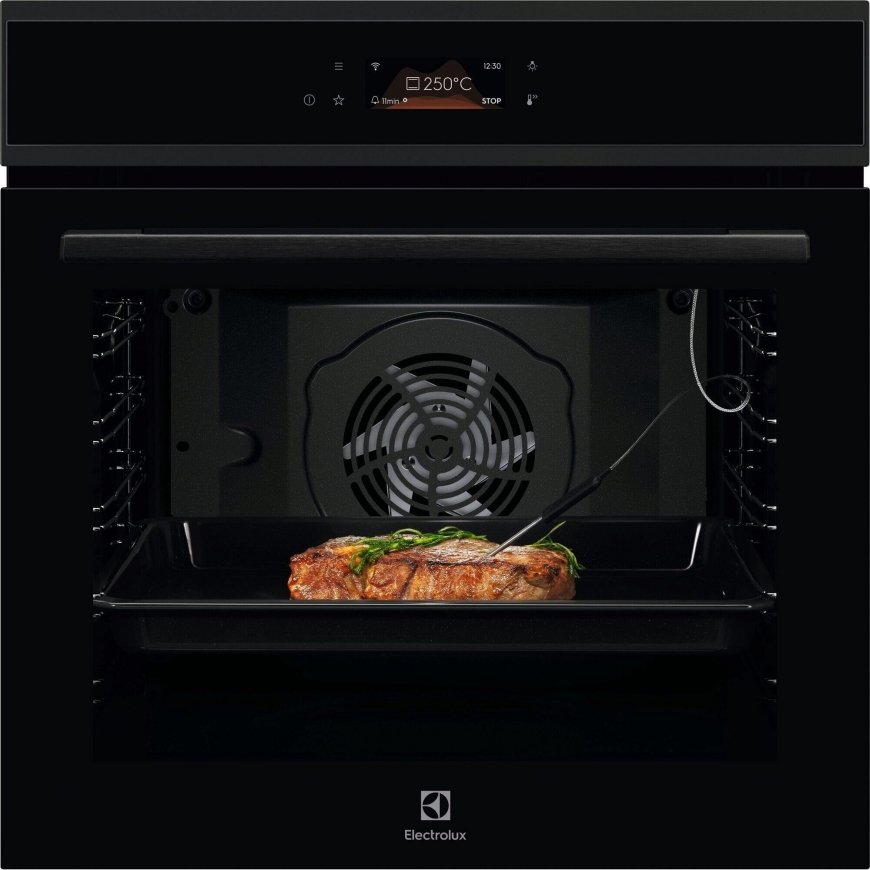 Electrolux COP900B 700 MealAssist krāsns, melna