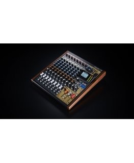 Tascam Model 12 12 kanalid 20 - 20000 Hz Must, Puit