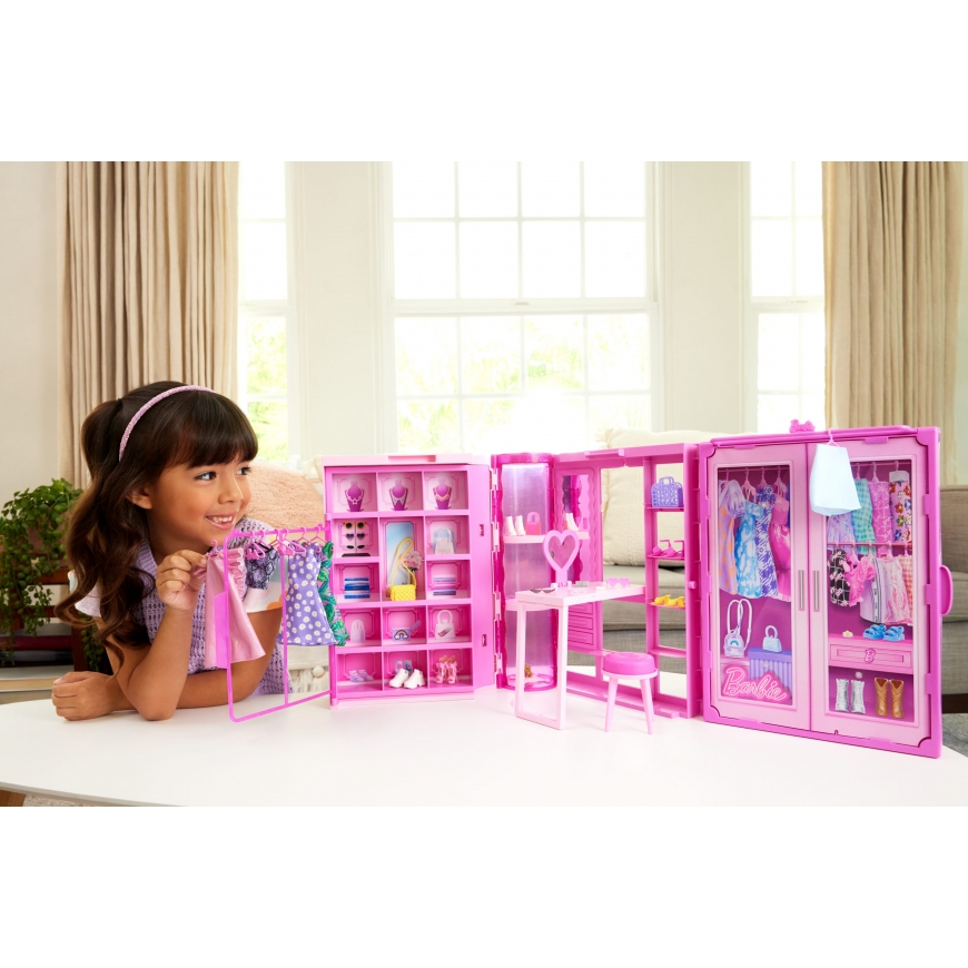 Barbie Dream Closet Playset and Accessories – 3