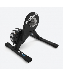 Wahoo KICKR CORE 2 harjoitusvastus + 11 vaihteinen kasetti