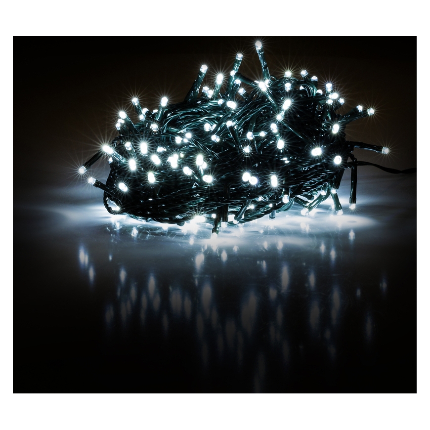 Šalto baltumo Kalėdų žibintai Retlux su 300 LED. – 2
