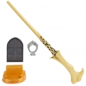 Harry Potter kolekcjonerska magiczna różdżka iš serijos „Magical Creatures“ su priedais Harry Potter kolekcjonerska magiczna różdżka iš serijos „Magical Creatures“ su priedais