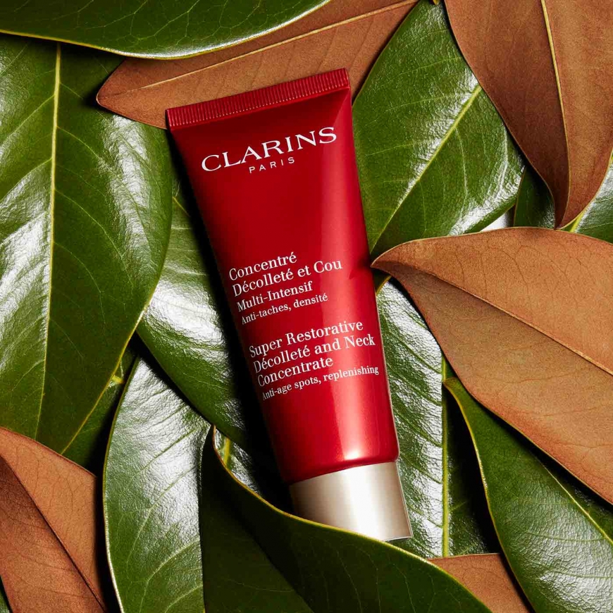 Clarins Super Restorative Décolleté and Neck Concentrate 50+ aasta(t) 75 ml – 4