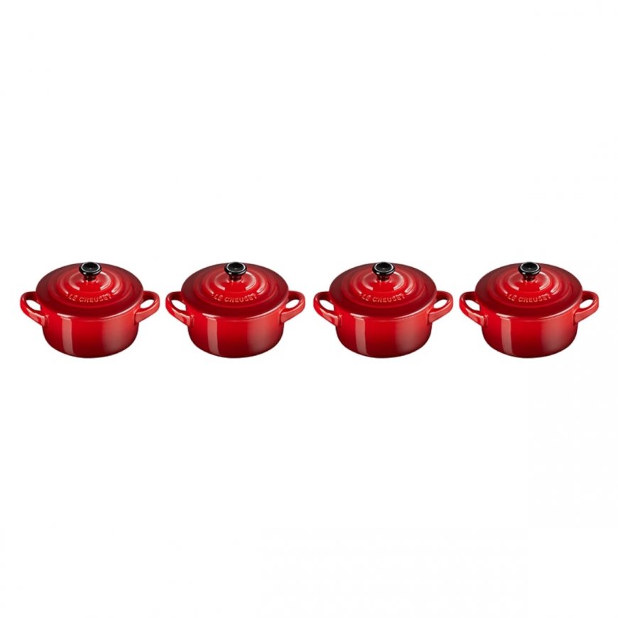 Le Creuset akmens masės indų rinkinys iš 4 smulkių troškintuvų 10x5cm ugnikalnio. – 2
