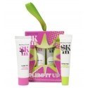 Revolution Skincare PLUMP IT UP MOISTURIZING CREAM 2-piece set Revolution Skincare PLUMP IT UP MOISTURIZING CREAM 2-piece set
