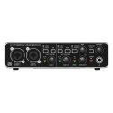 Behringer UMC204HD täydentävä musiikkilaite Behringer UMC204HD täydentävä musiikkilaite