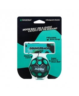 Waboba Bounceback throwing ball on a string