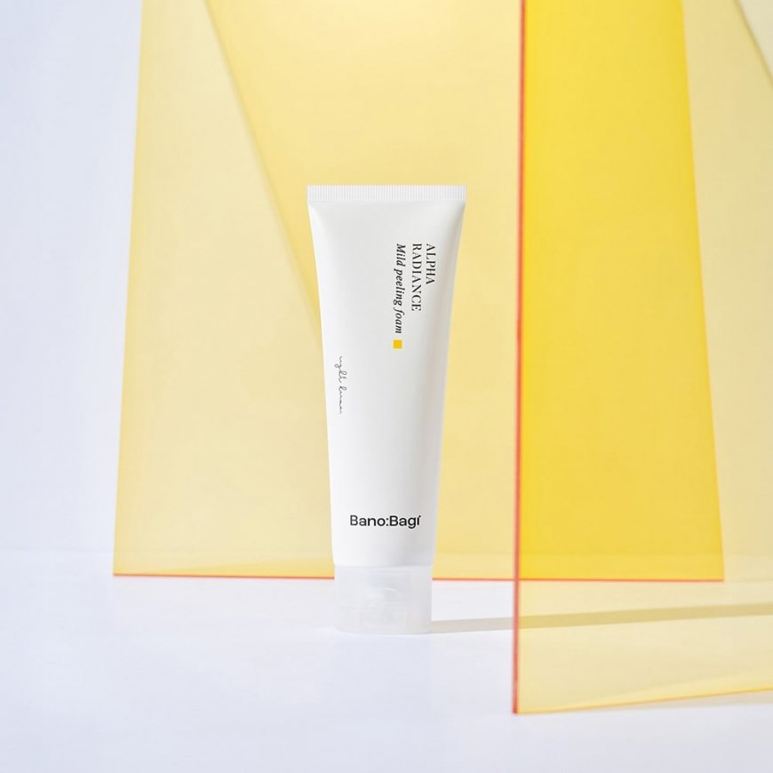 Banobagi puhastusvaht tundlikule ja aknele kalduvale nahale Alpha Radiance (Õrn kooriv vaht) 120 ml