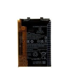 Skinarma Saido - iPhone 17 Pro Magnetic Charging - läpinäkyvä suojakuori