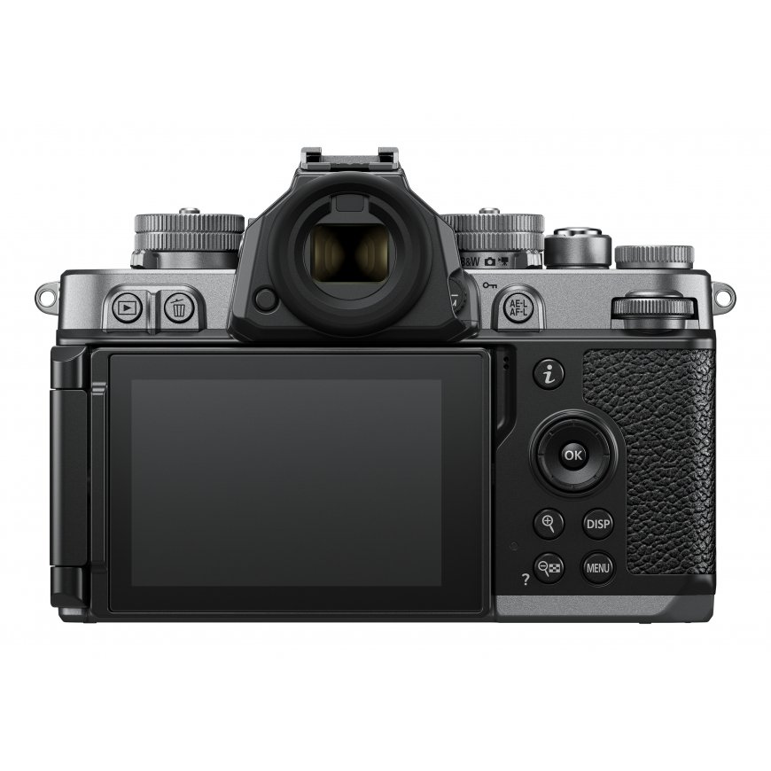 Nikon Z f mirrorless camera, silver + 24-70 mm f/4 lens – 5