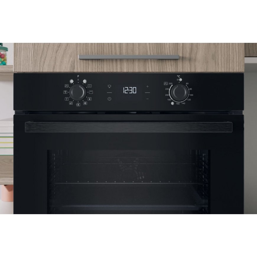 Indesit IO K58HS B 71 L Black – 4