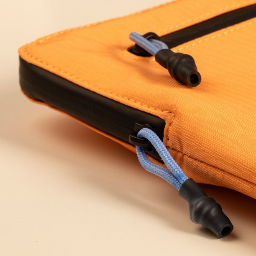 Native Union Ultralight Sleeve 33 cm (13") Sleeve case Orange – 5