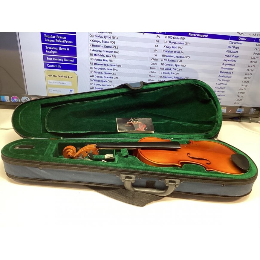 Violino 68 daļīgu galda piederumu komplekts, koferis