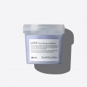Davines LOVE Smoothing Conditioner Smoothing Anti-frizz Conditioner Davines LOVE Smoothing Conditioner Smoothing Anti-frizz Conditioner