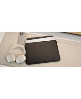 Pipetto Ultra Slim Sleeve - suojakotelo Apple iPad 11" musta