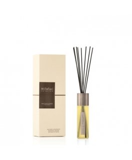Millefiori Sweet Narcissus aroomiessents 100 ml Õun, Jasmiin, Roos, Sandlipuu, Spice, Puit, Ilang-ilang Lõhnadifuuser