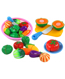 Lean Toys Toy Vegetable Set with Knife and Plate