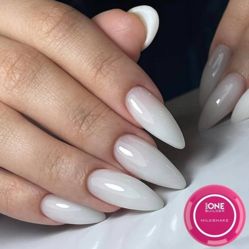 Silcare "Base One Milkshake" nagu