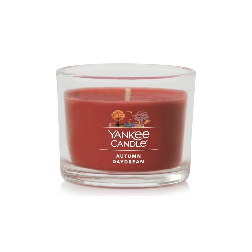 Yankee Candle Autumn Daydream wax candle Cylinder Red 1 pc(s)