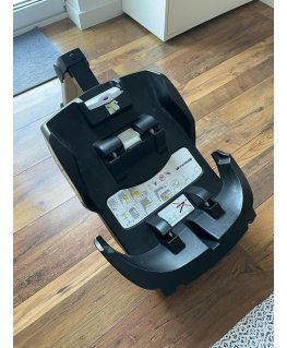 Doona un bāze - isofix bāze Doona I sēdeklim.