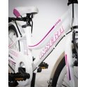 Insera Cindy 24" 3-vaihteinen polkupyörä, valkoinen Insera Cindy 24" 3-vaihteinen polkupyörä, valkoinen