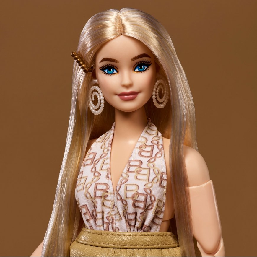 Barbie Signature YOU CREATE BASICS Neutral Kit – 5