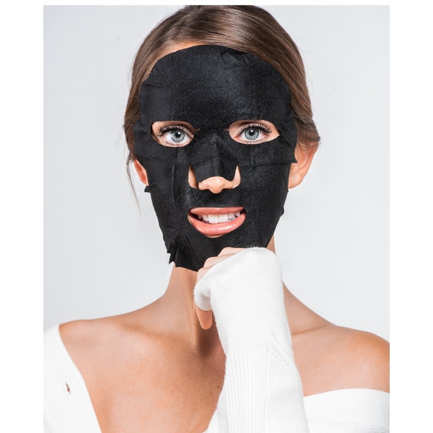 Iroha Nature Detox and Moisturizing Charcoal Mask – 4
