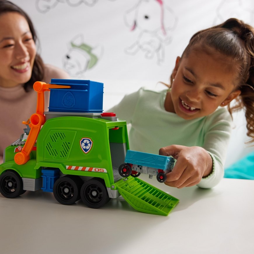 PAW Patrol Crush N’ Roll Recycling Truck – 4