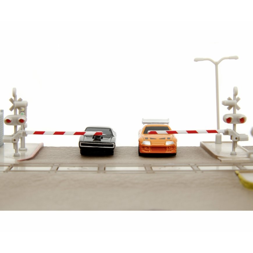 Jada Toys Fast & Furious Nano Train Scene Diorama – 3