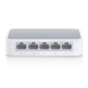 TP-Link TL-SF1005D Hallittu Fast Ethernet (10/100) Valkoinen TP-Link TL-SF1005D Hallittu Fast Ethernet (10/100) Valkoinen