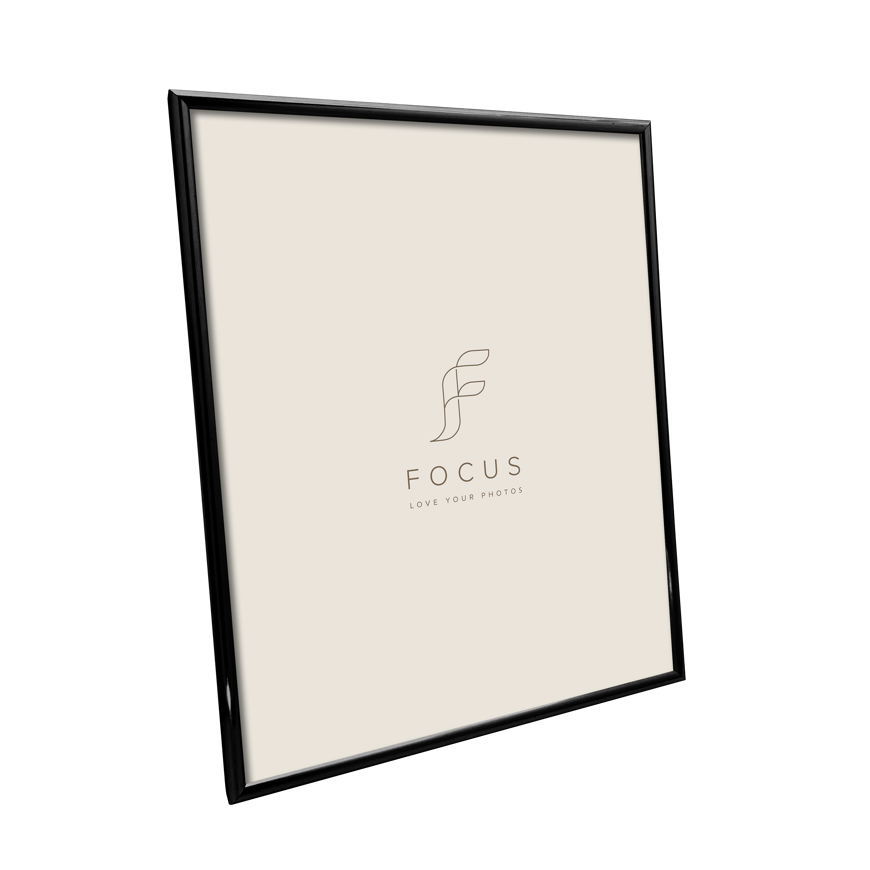 Focus Lily Juodas 15x20 – 2
