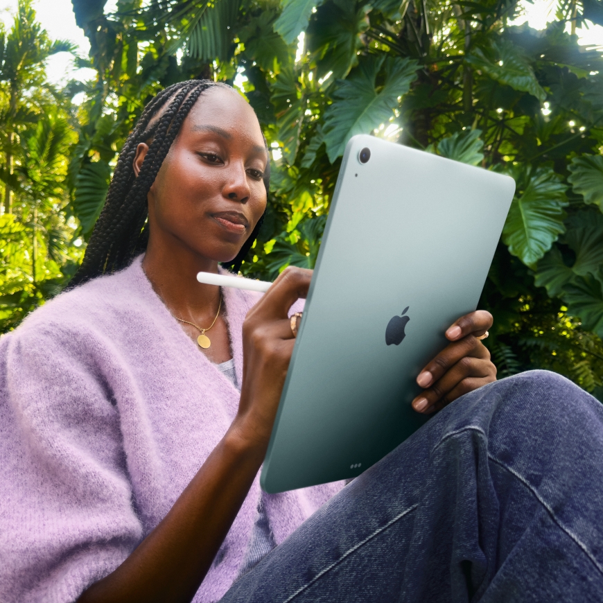 Apple iPad Air 5G Apple M LTE-TDD & LTE-FDD 256 GB 27.9 cm (11") 12 GB Wi-Fi 7 (802.11be) iPadOS 26 – 4