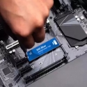 Western Digital WDS200T4B0E SSD-massamuisti 2 TB M.2 PCI Express 4.0 NVMe Western Digital WDS200T4B0E SSD-massamuisti 2 TB M.2 PCI Express 4.0 NVMe