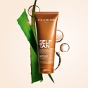 Clarins Self-tanning dark milk Lotion 125 ml Natural Face & body Clarins Self-tanning dark milk Lotion 125 ml Natural Face & body