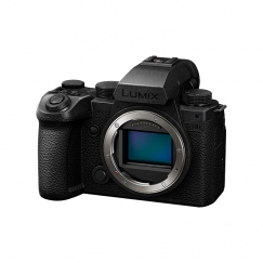 Panasonic Lumix S5IIX MILC 24,2 MP CMOS 12000 x 8000 pikseliä Musta