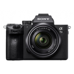 Sony α 7 III + 28-70mm MILC 24,2 MP CMOS 6000 x 4000 pikseļi Melns