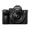 Sony α 7 III + 28-70mm MILC 24,2 MP CMOS 6000 x 4000 pikseliä Musta Sony α 7 III + 28-70mm MILC 24,2 MP CMOS 6000 x 4000 pikseliä Musta