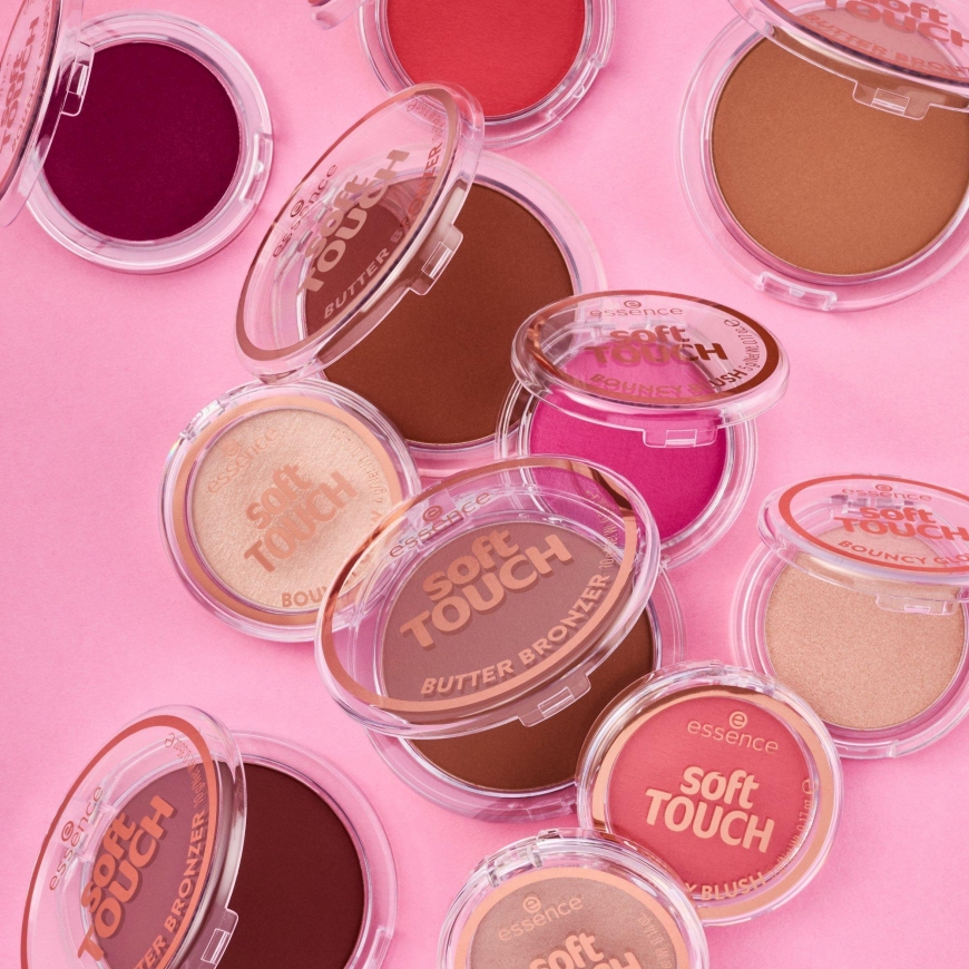 Essence Soft Touch Bouncy Glow 4 g 30 glazing gleam – 4