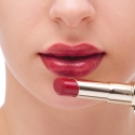 Sensai COLOURS Lasting Plump Lipstick (refill) 3.8 g LP10 Juicy Red Gloss Sensai COLOURS Lasting Plump Lipstick (refill) 3.8 g LP10 Juicy Red Gloss