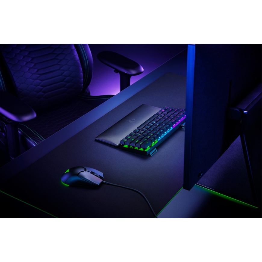 Razer RC21-01720100-R3M1 wrist rest Leather, Memory foam Black – 3