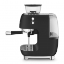 Smeg 50-luvun tyyli Espresso kahvikone EGF03BLMEU Musta Smeg 50-luvun tyyli Espresso kahvikone EGF03BLMEU Musta