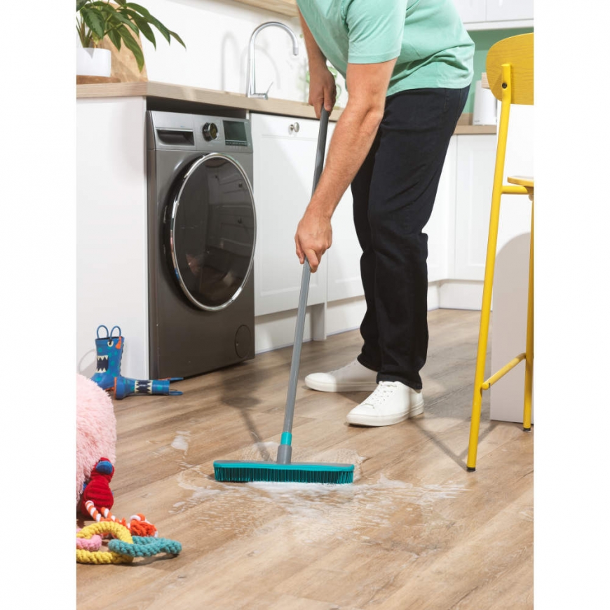 Beldray LA00000011UFEU7 Anti-Bac Dual Action Rubber Head Broom – 4