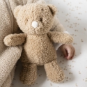 NATTOU Teddy plīša rotaļlieta Lācis, 24 cm NATTOU Teddy plīša rotaļlieta Lācis, 24 cm