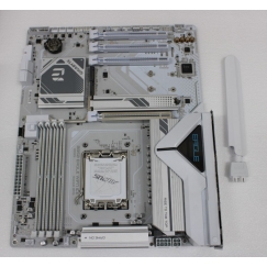 SALE OUT. USED, REFURBISHED, WITHOUT ACCESSORIES, ONLY BACK PANEL, AND ANTENA INCLUDED